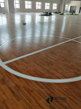 篮球馆木地板龙骨间距