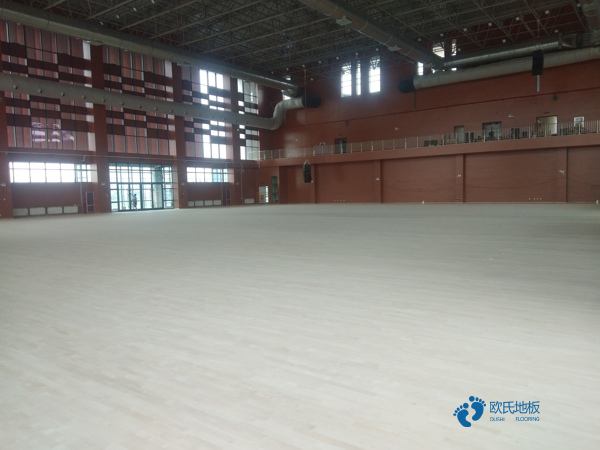 室内篮球运动地板安装公司