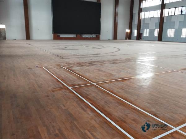 学校篮球馆地板的参数