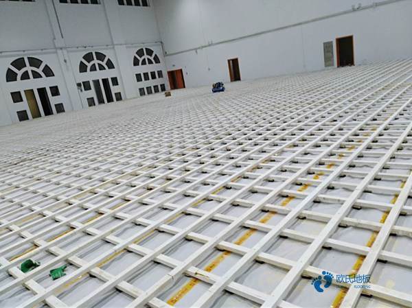 学校篮球场馆地板生产工艺流程