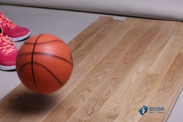 枫木篮球木地板价钱