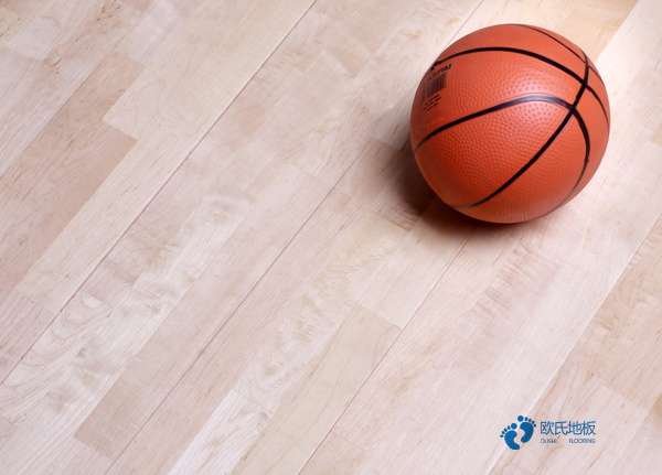 柞木体育篮球木地板一般多少钱