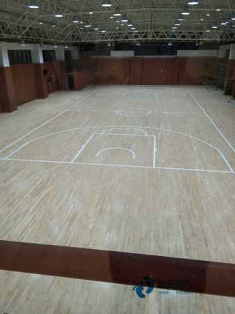 校园篮球场地木地板施工单位1